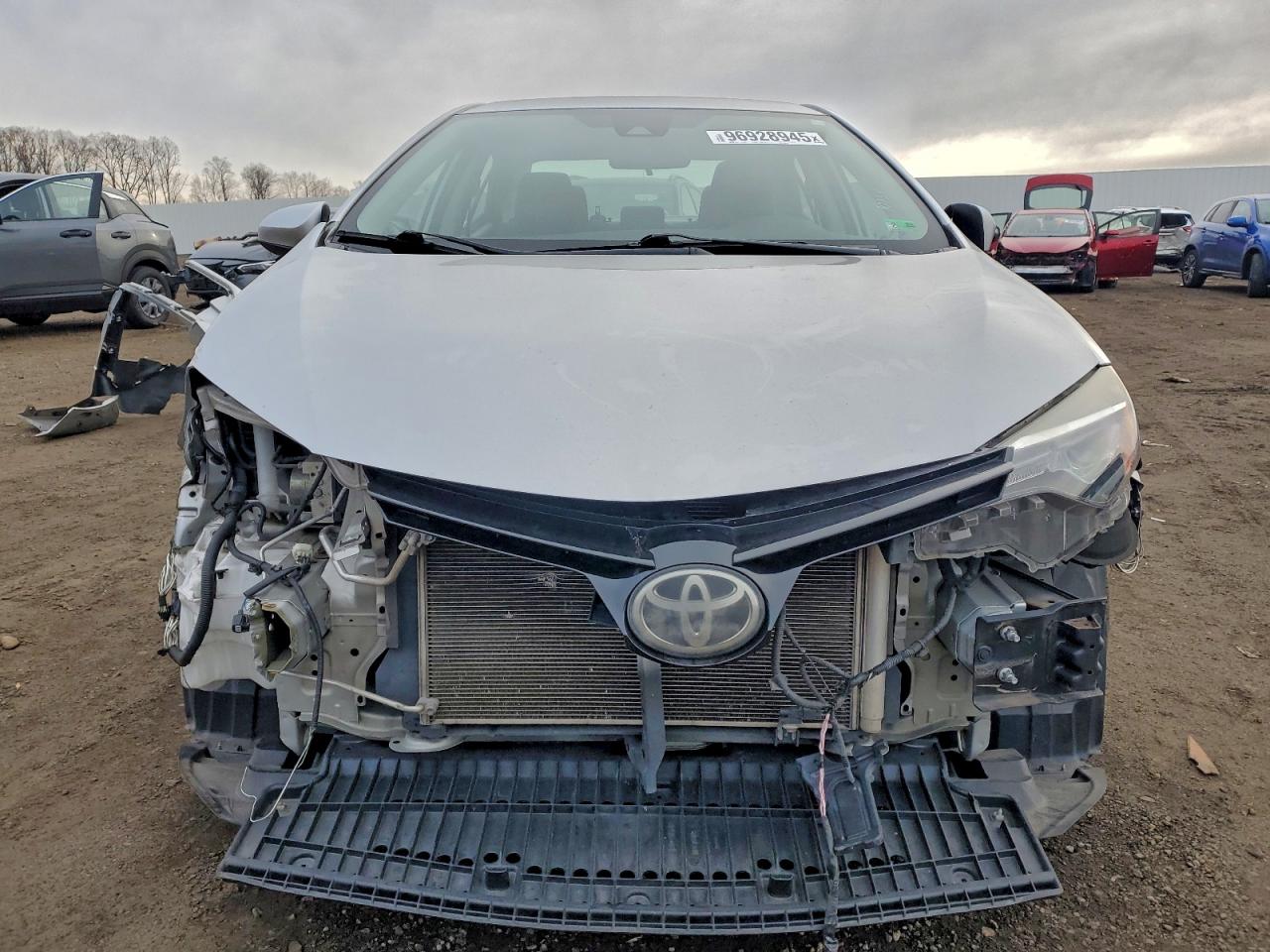 2017 TOYOTA COROLLA L photo 5