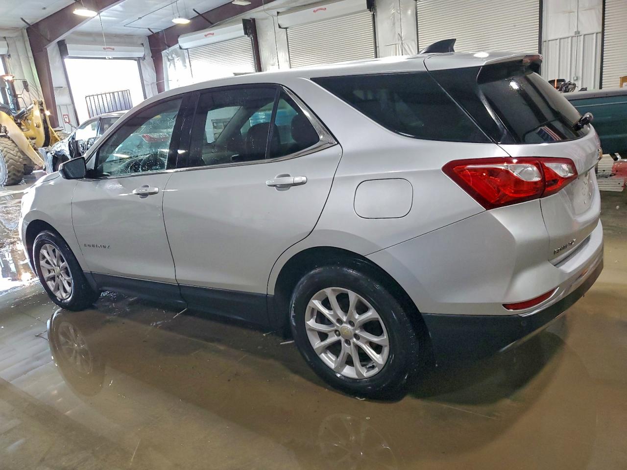 2020 CHEVROLET EQUINOX LT photo 2