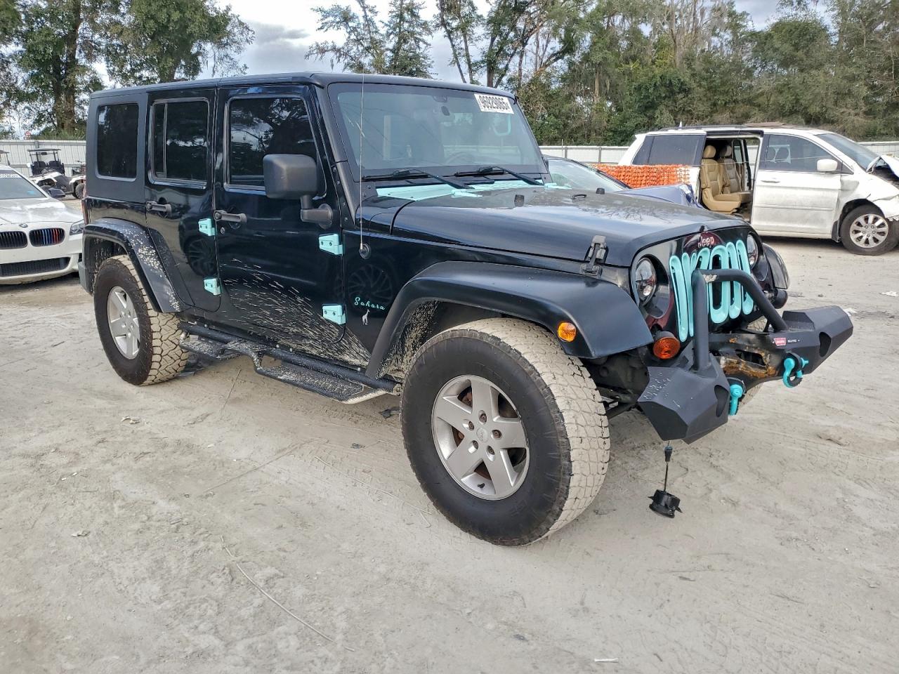 2009 JEEP WRANGLER UNLIMITED SAHARA photo 4