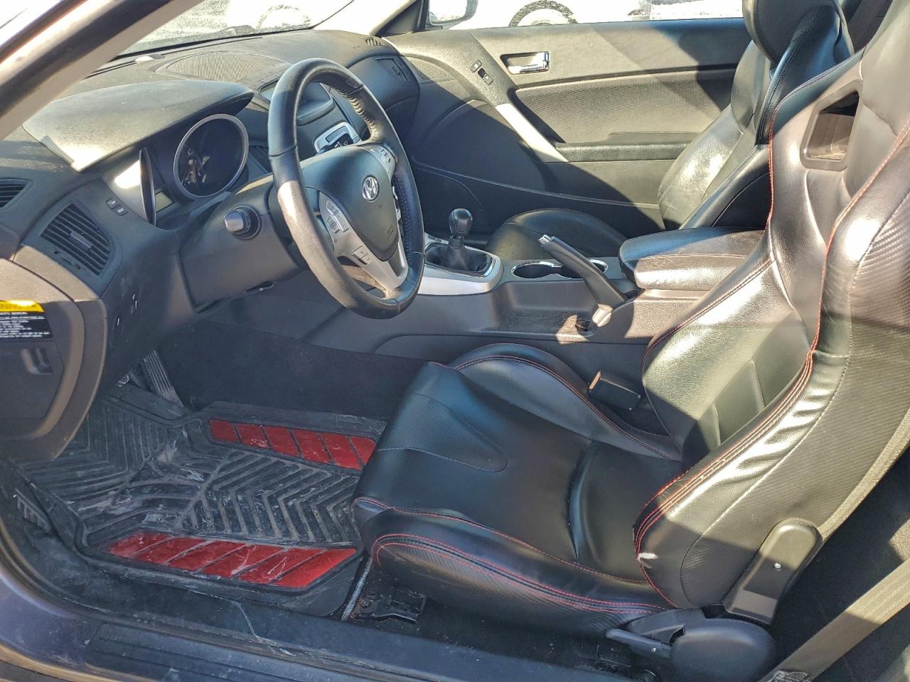 2010 HYUNDAI GENESIS COUPE 2.0T photo 7