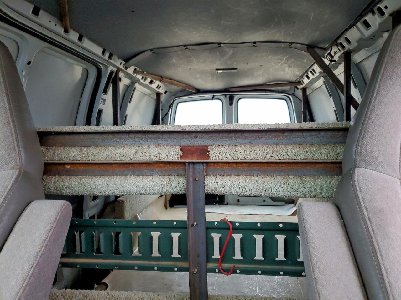 2000 GMC SAVANA G3500 photo 10