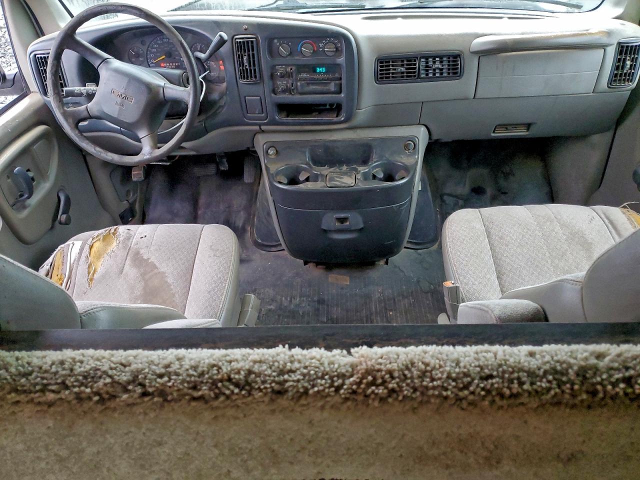 2000 GMC SAVANA G3500 photo 8