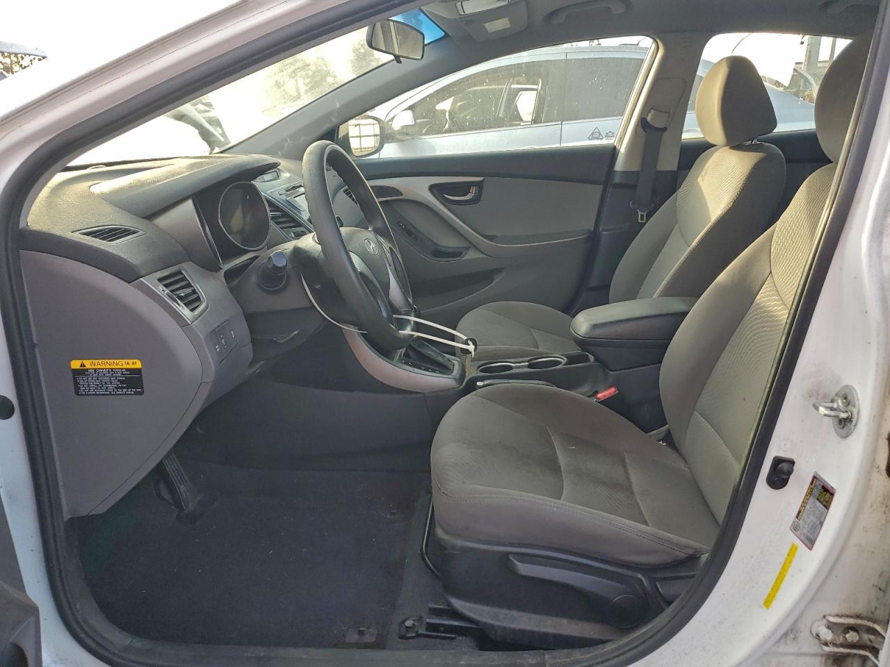 2015 HYUNDAI ELANTRA SE photo 7