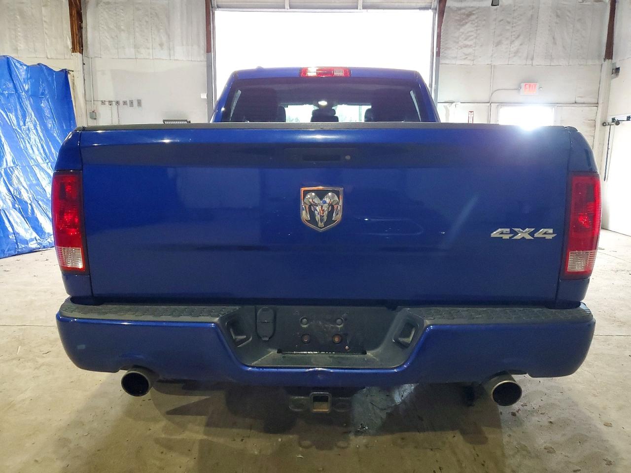 2014 RAM 1500 ST photo 16