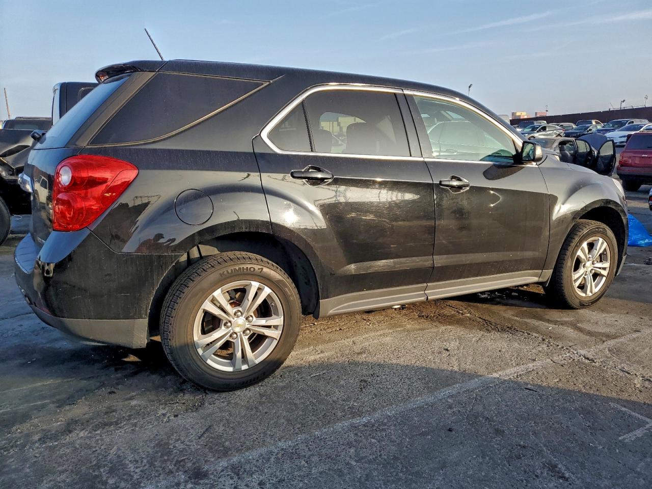 2015 CHEVROLET EQUINOX LS photo 3