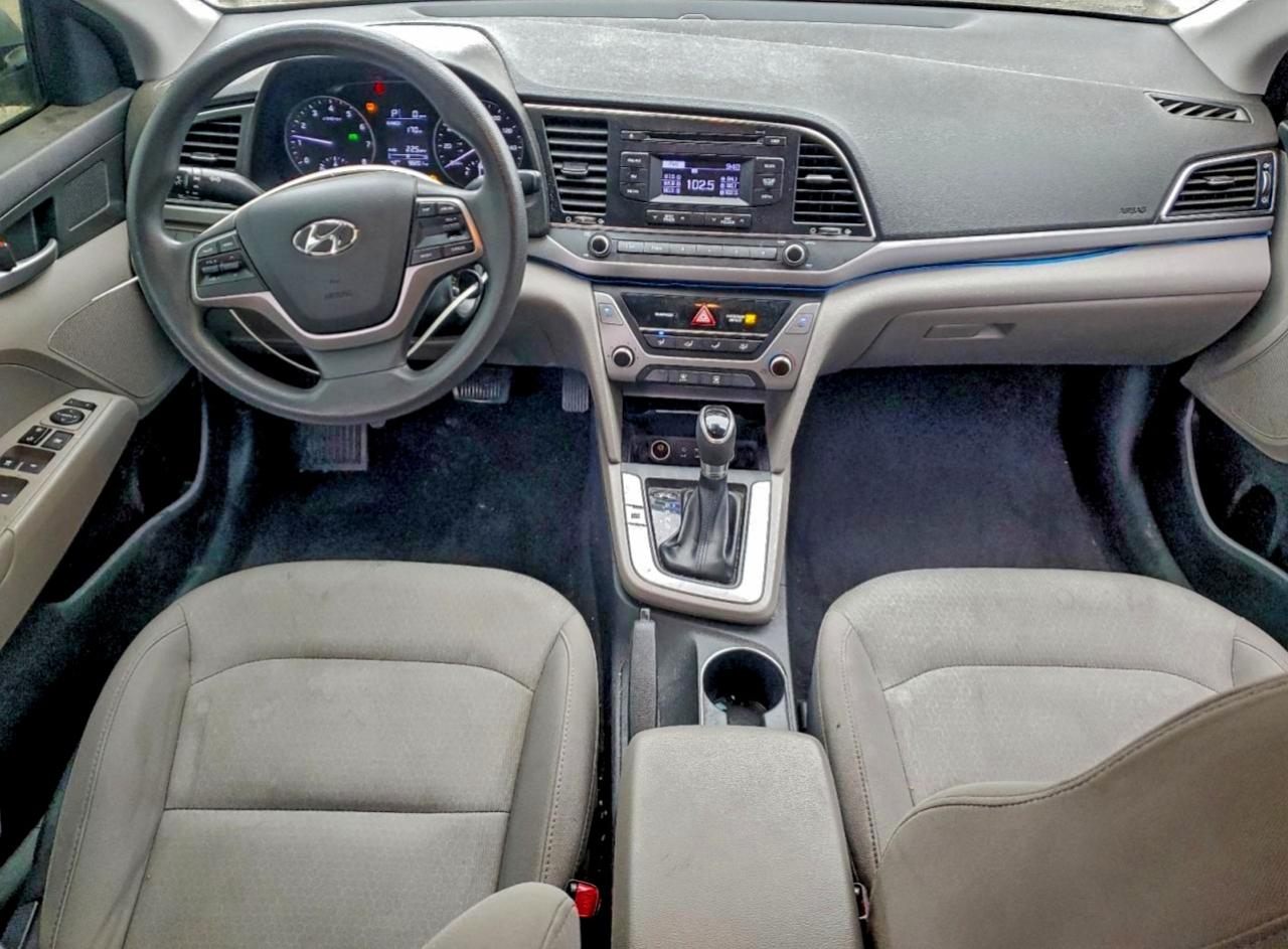 2017 HYUNDAI ELANTRA SE photo 8