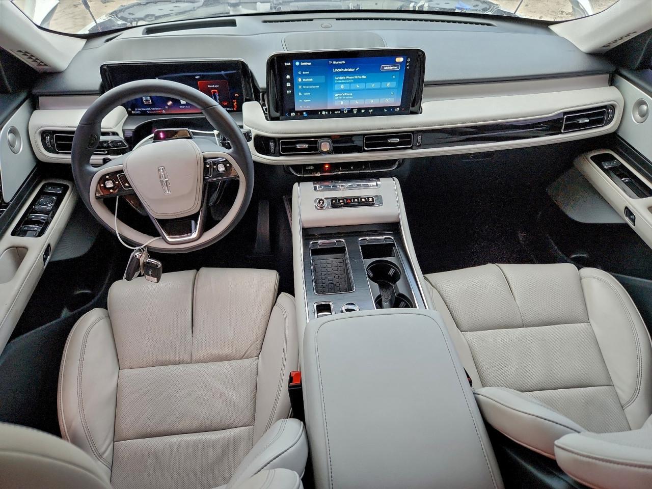 2025 LINCOLN AVIATOR RESERVE photo 8