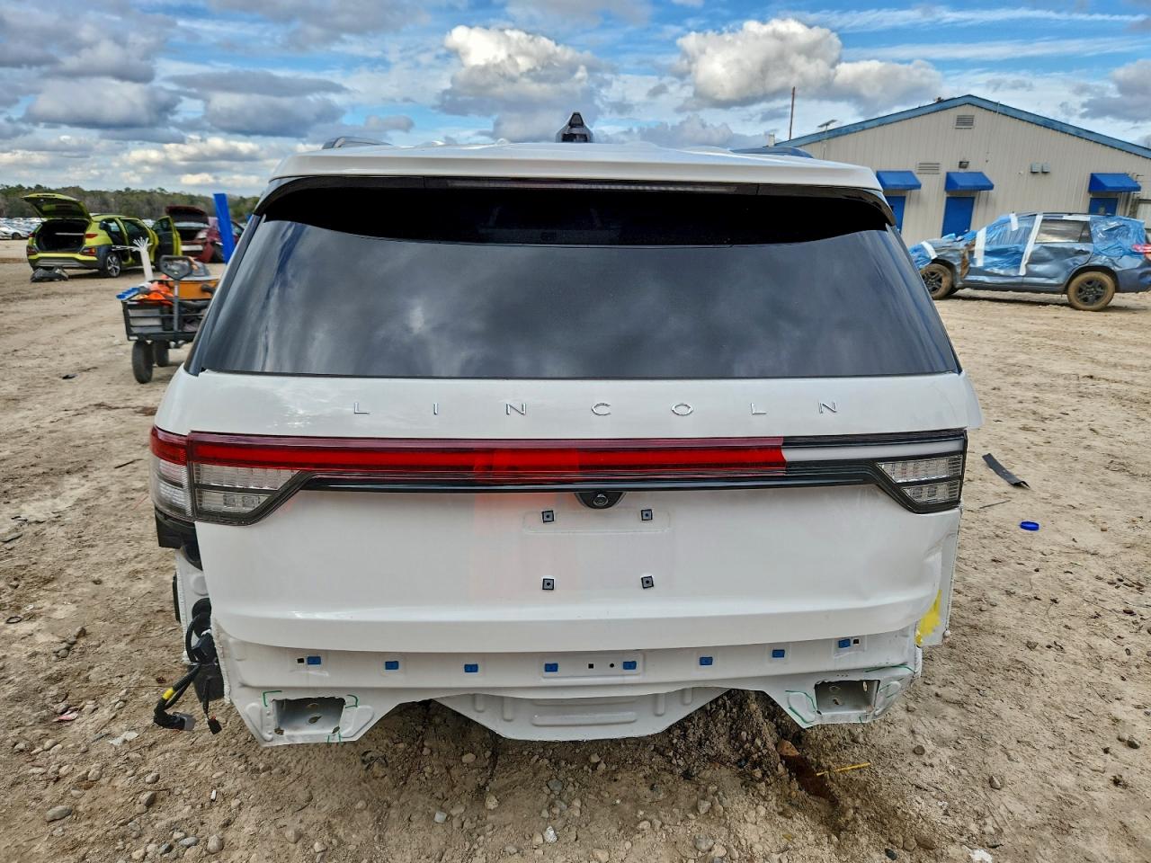 2025 LINCOLN AVIATOR RESERVE photo 6