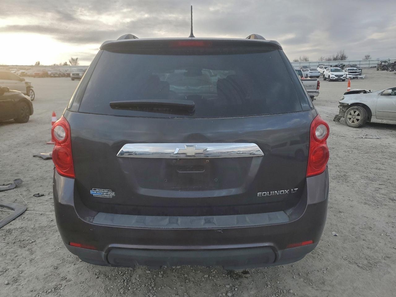 2013 CHEVROLET EQUINOX LT photo 6