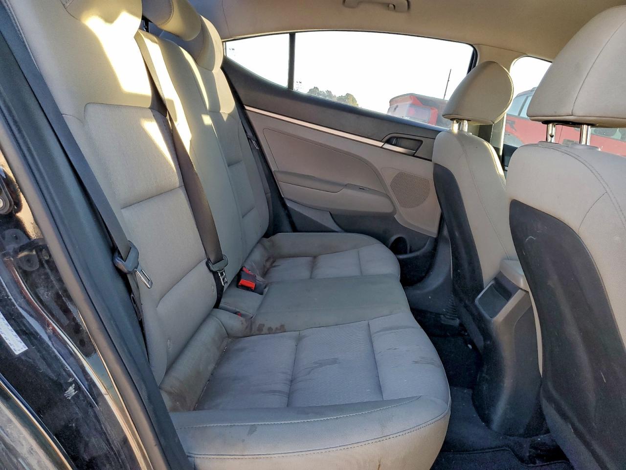 2017 HYUNDAI ELANTRA SE photo 10