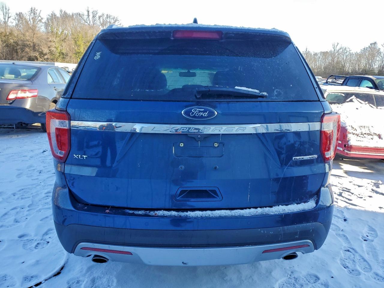2016 FORD EXPLORER XLT photo 6