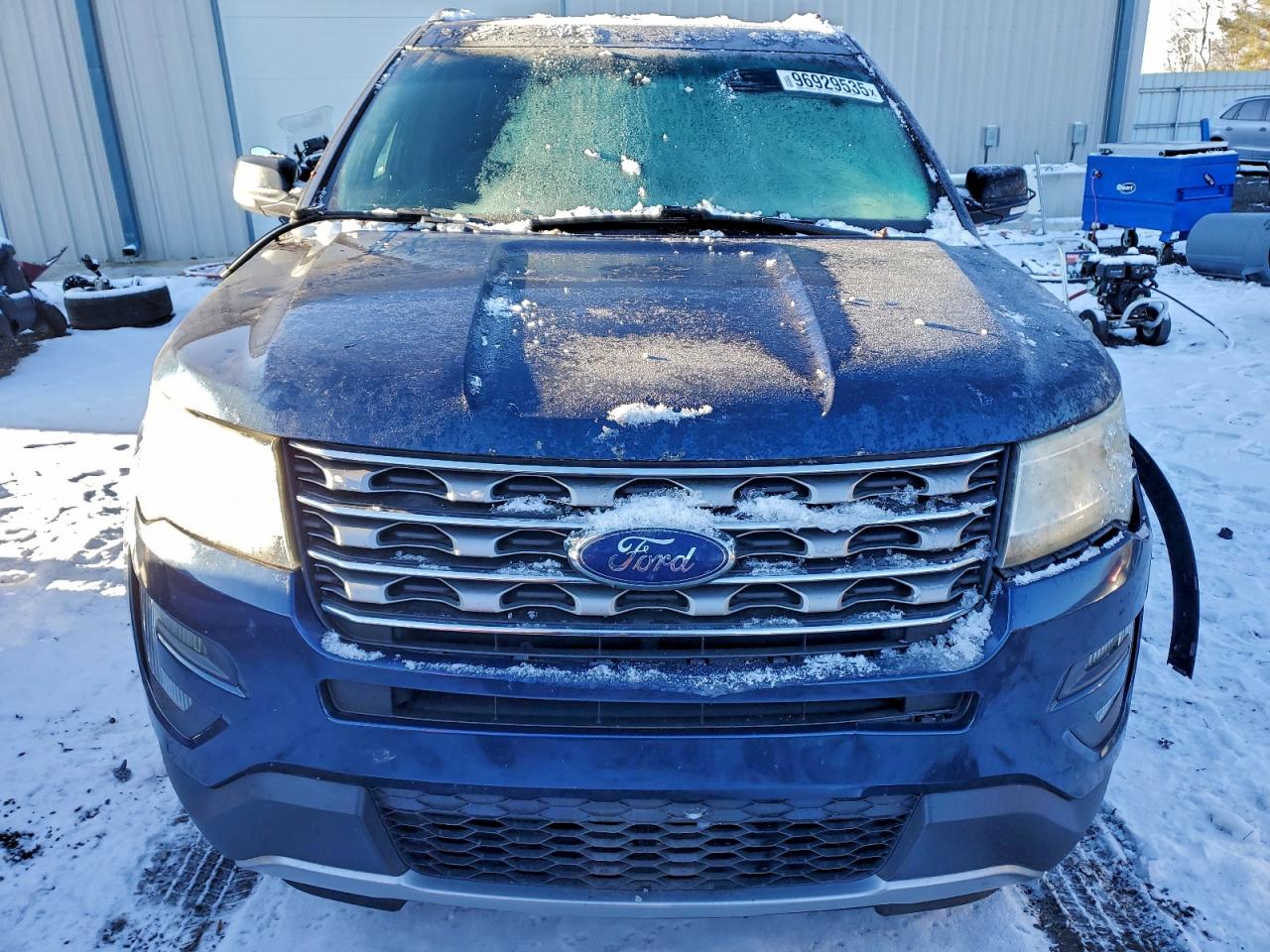 2016 FORD EXPLORER XLT photo 5