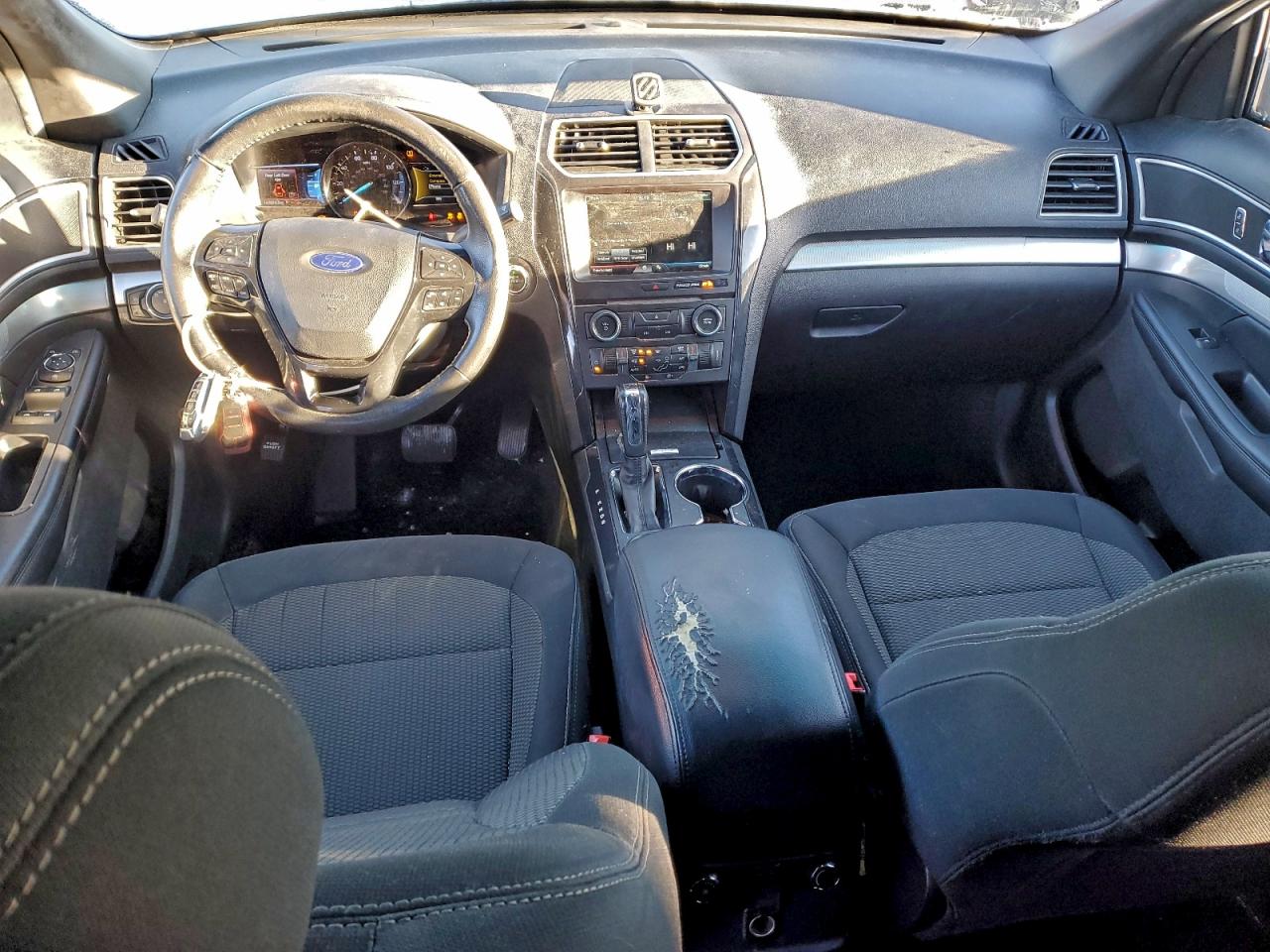 2016 FORD EXPLORER XLT photo 8