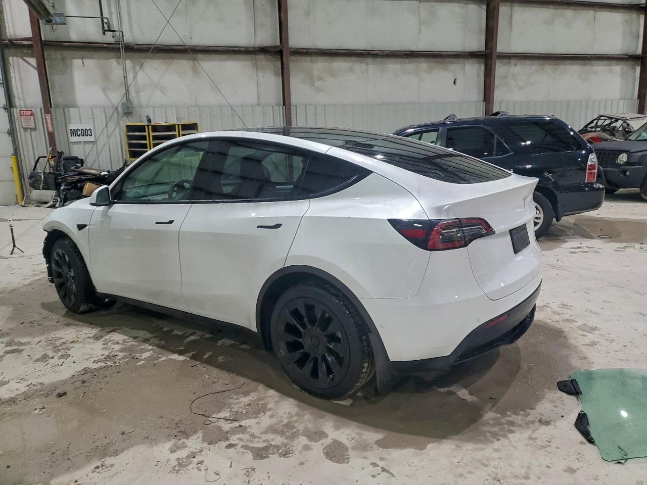 2021 TESLA MODEL Y photo 2
