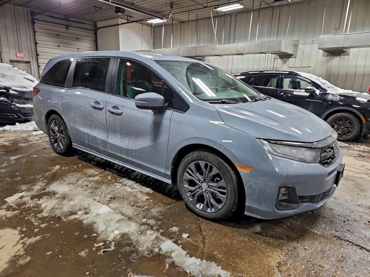 2025 HONDA ODYSSEY TOURING photo 4