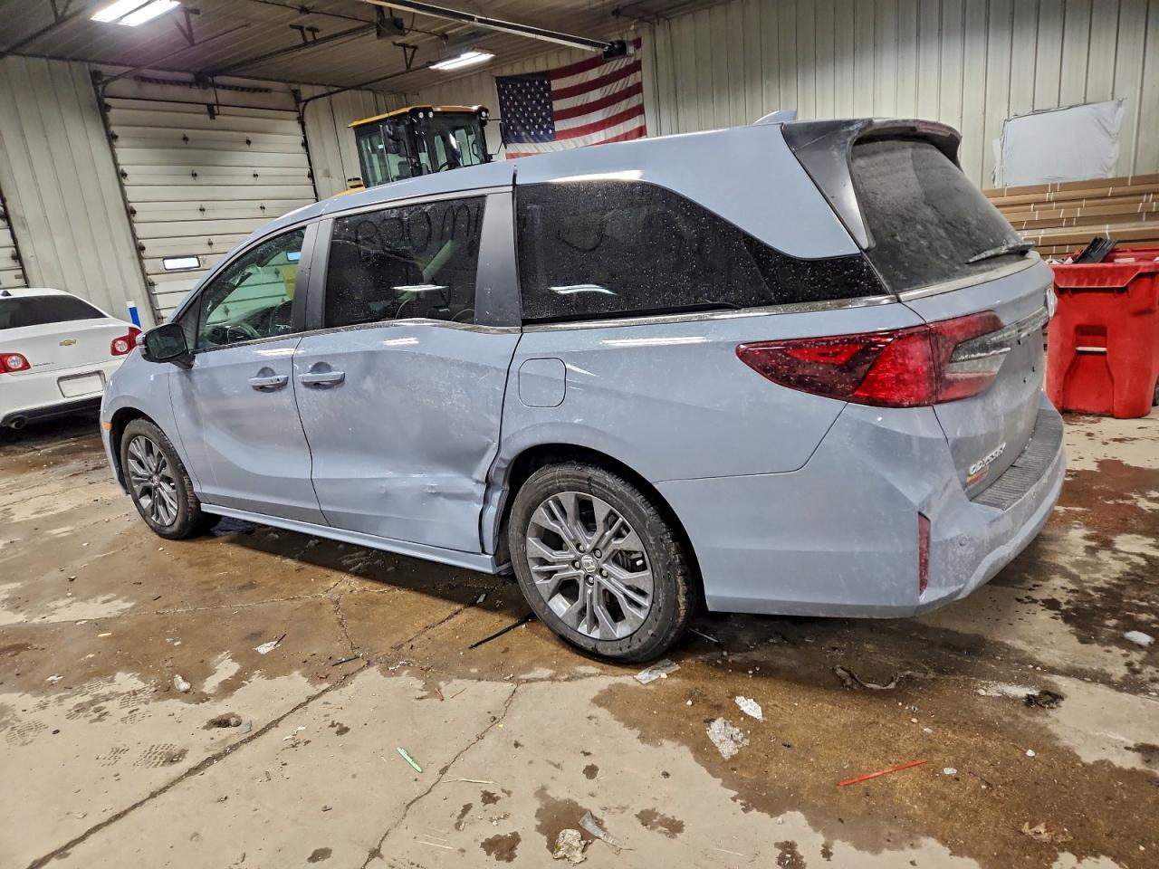 2025 HONDA ODYSSEY TOURING photo 2