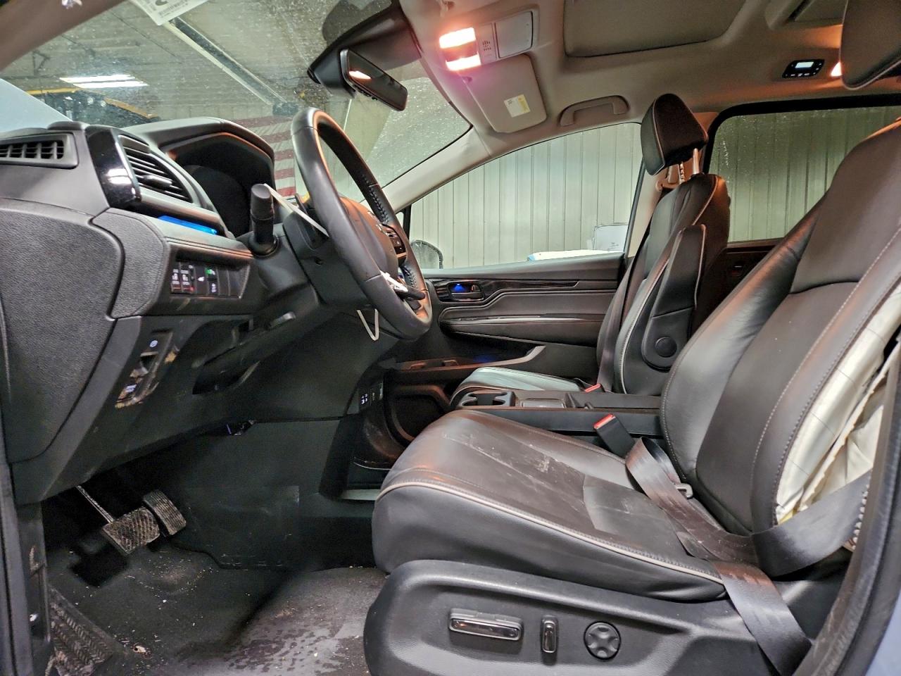 2025 HONDA ODYSSEY TOURING photo 7