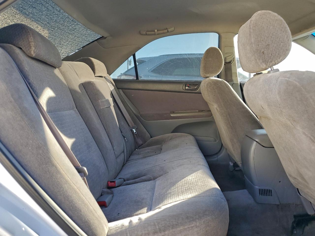 2003 TOYOTA CAMRY LE photo 10