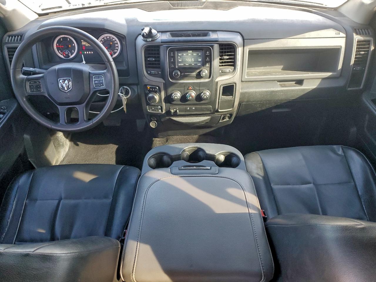 2015 RAM 1500 ST photo 8