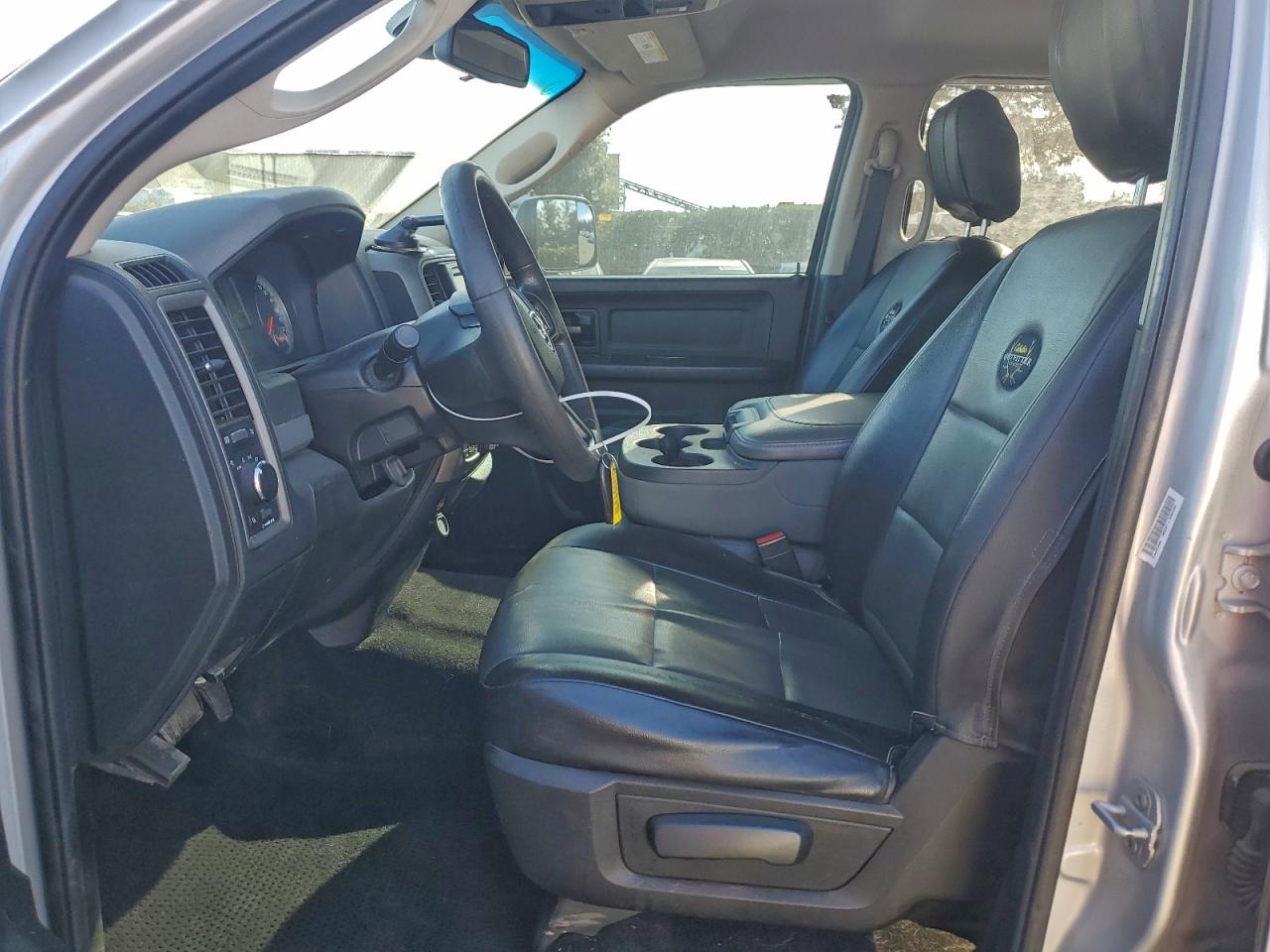 2015 RAM 1500 ST photo 7