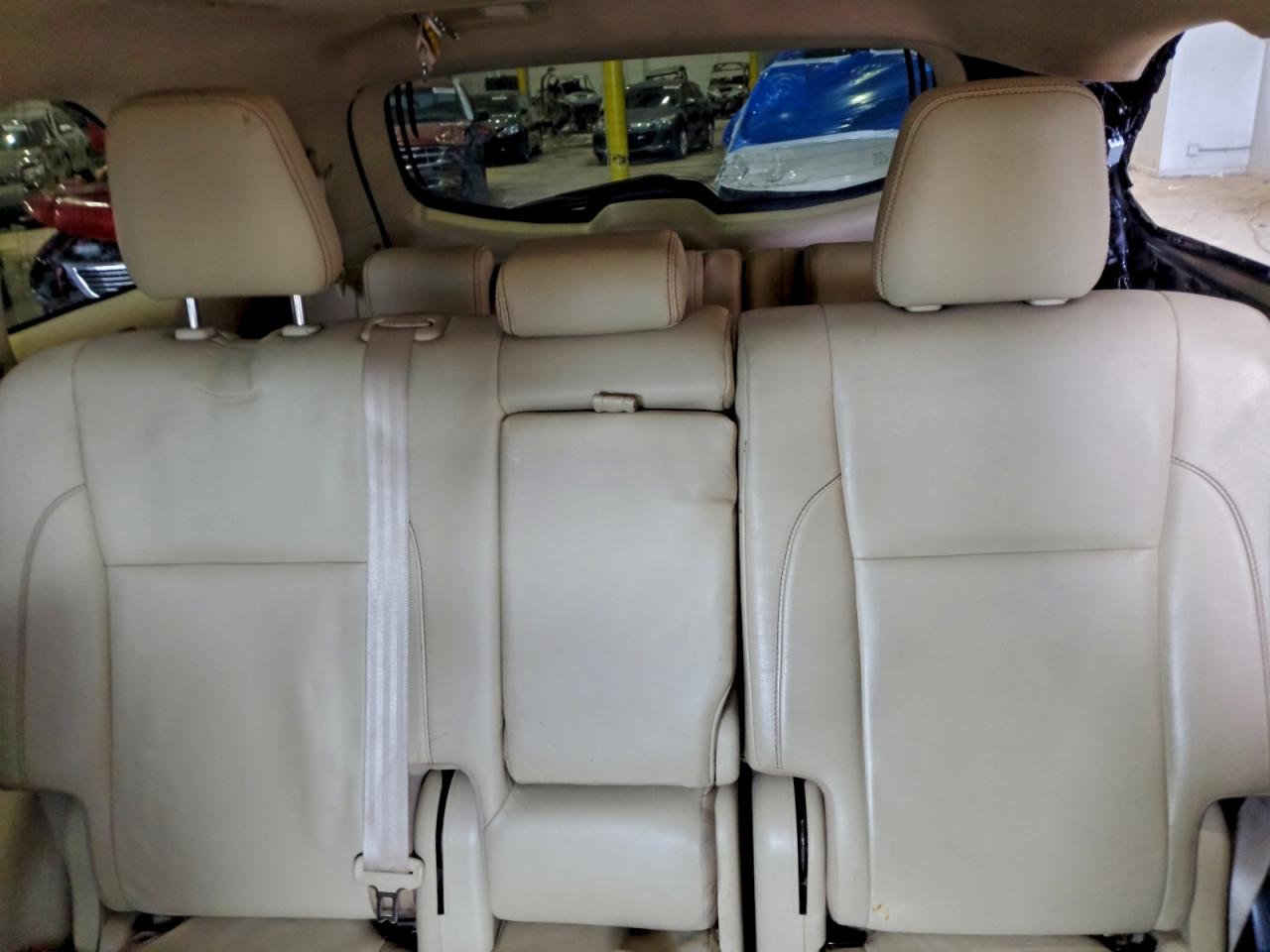 2018 TOYOTA HIGHLANDER SE photo 10