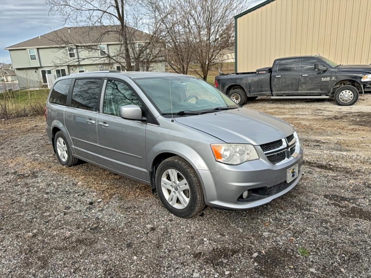 2013 DODGE GRAND CARAVAN CREW — FRONT END damage — photo 1