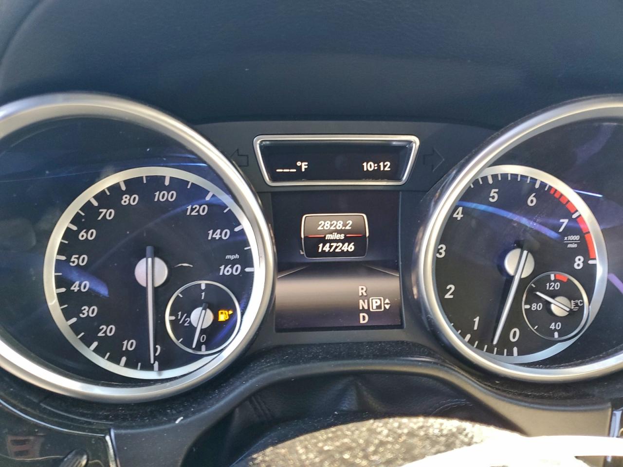 2015 MERCEDES-BENZ GL 550 4MATIC photo 9
