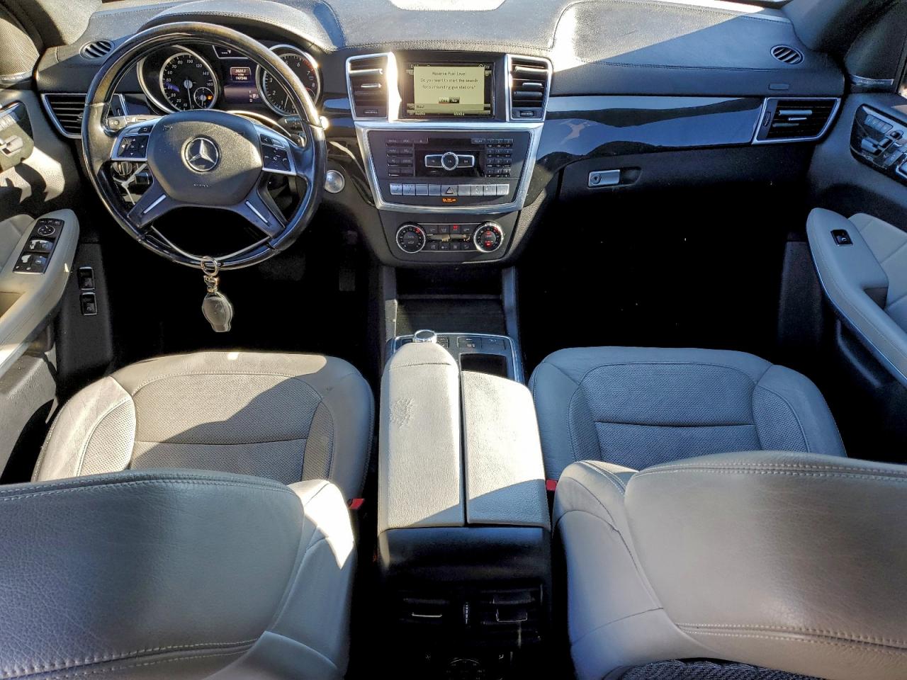 2015 MERCEDES-BENZ GL 550 4MATIC photo 8