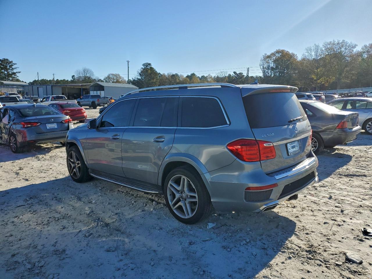 2015 MERCEDES-BENZ GL 550 4MATIC photo 2