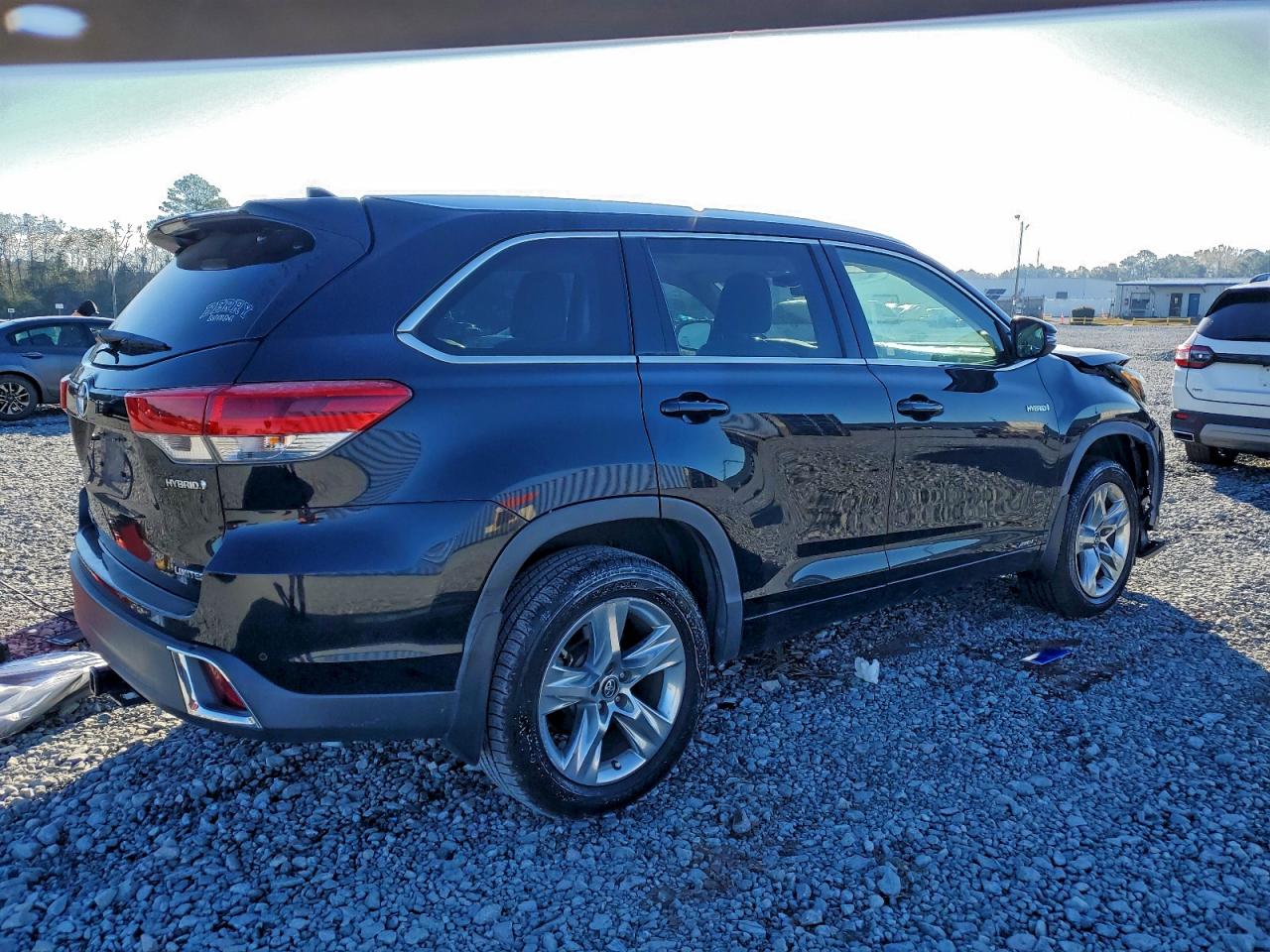 2019 TOYOTA HIGHLANDER HYBRID LIMITED photo 3