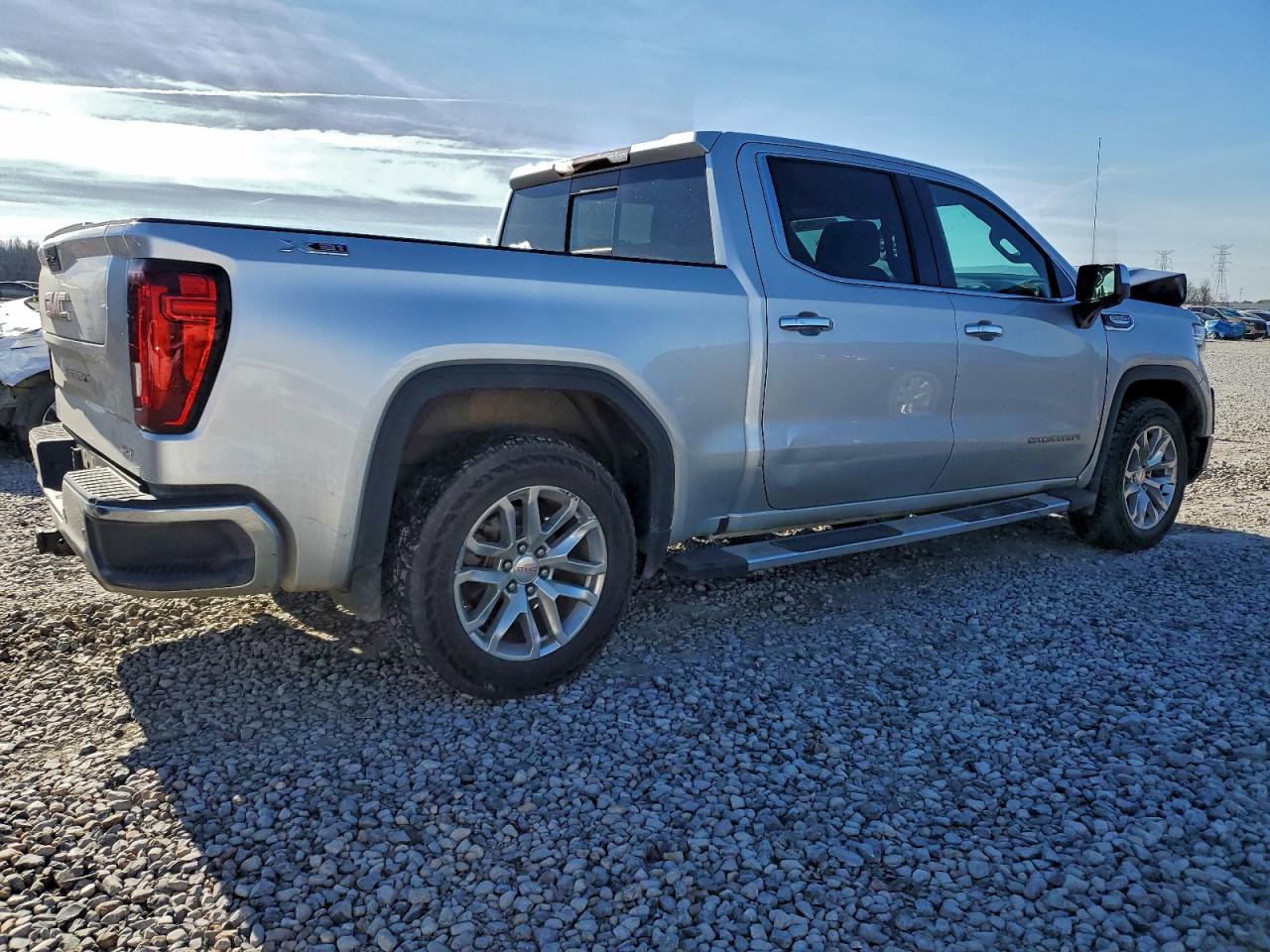 2022 GMC SIERRA LIMITED K1500 SLT photo 3