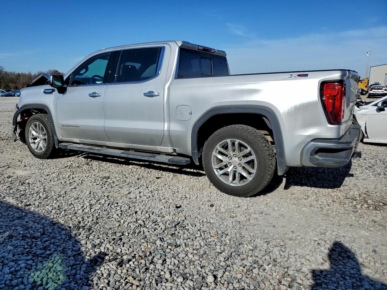 2022 GMC SIERRA LIMITED K1500 SLT photo 2