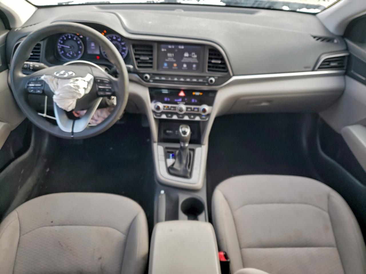 2020 HYUNDAI ELANTRA SEL photo 8