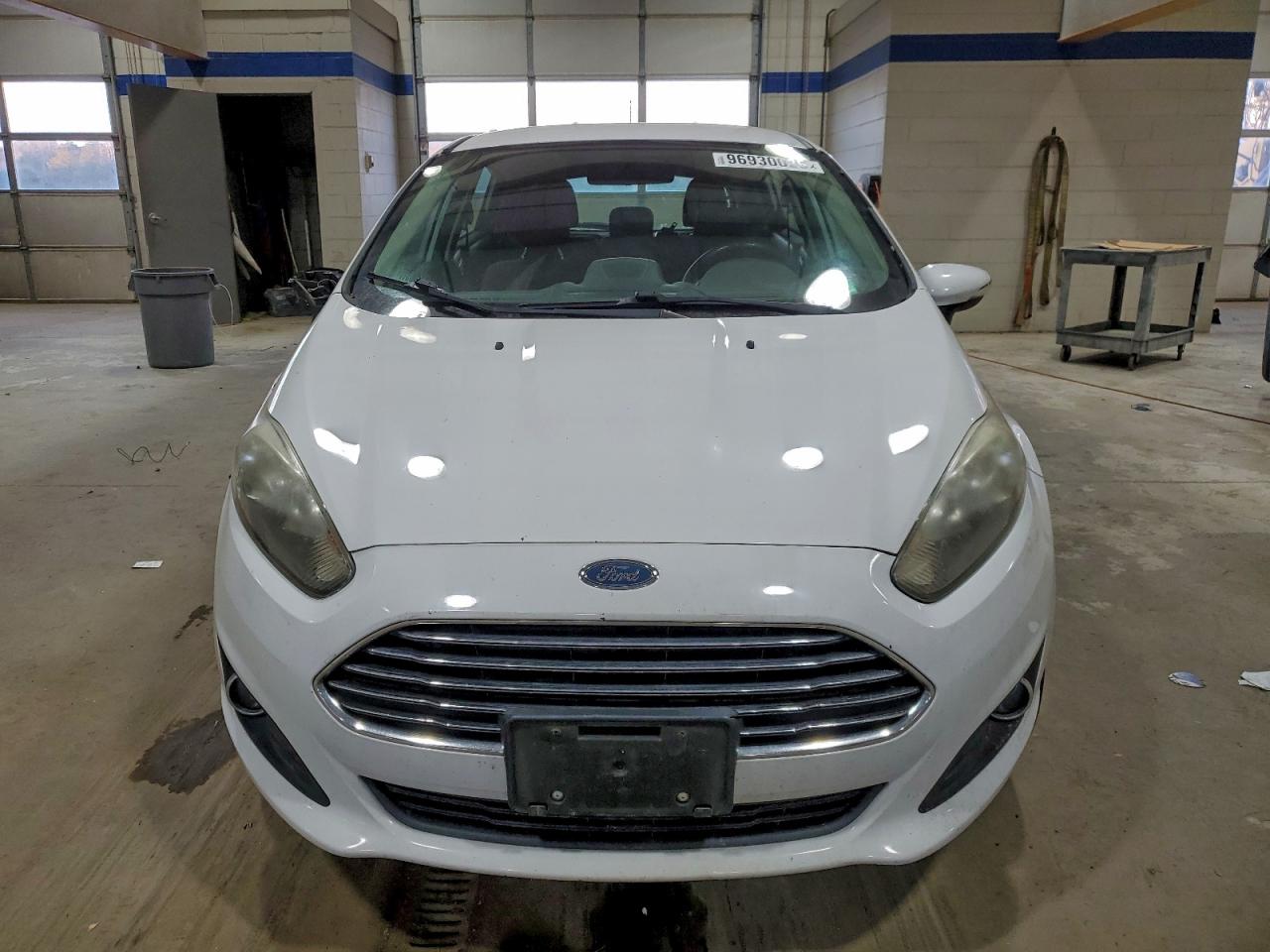 2016 FORD FIESTA SE photo 5
