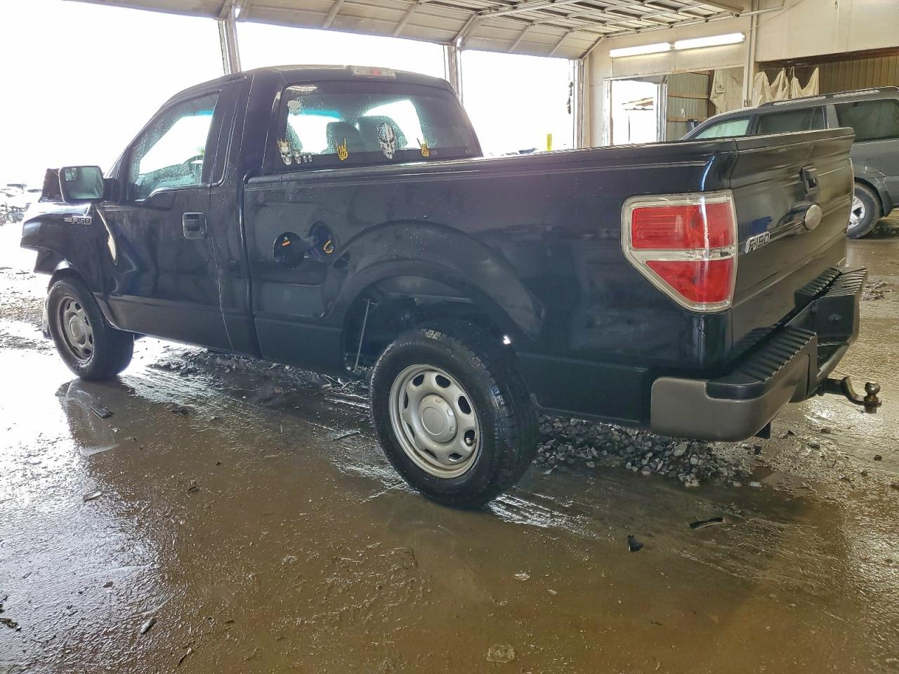 2011 FORD F150 photo 2