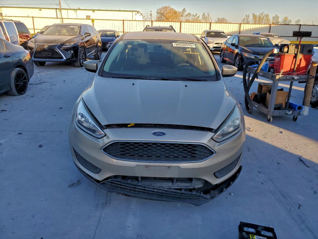 2018 FORD FOCUS SE photo 5