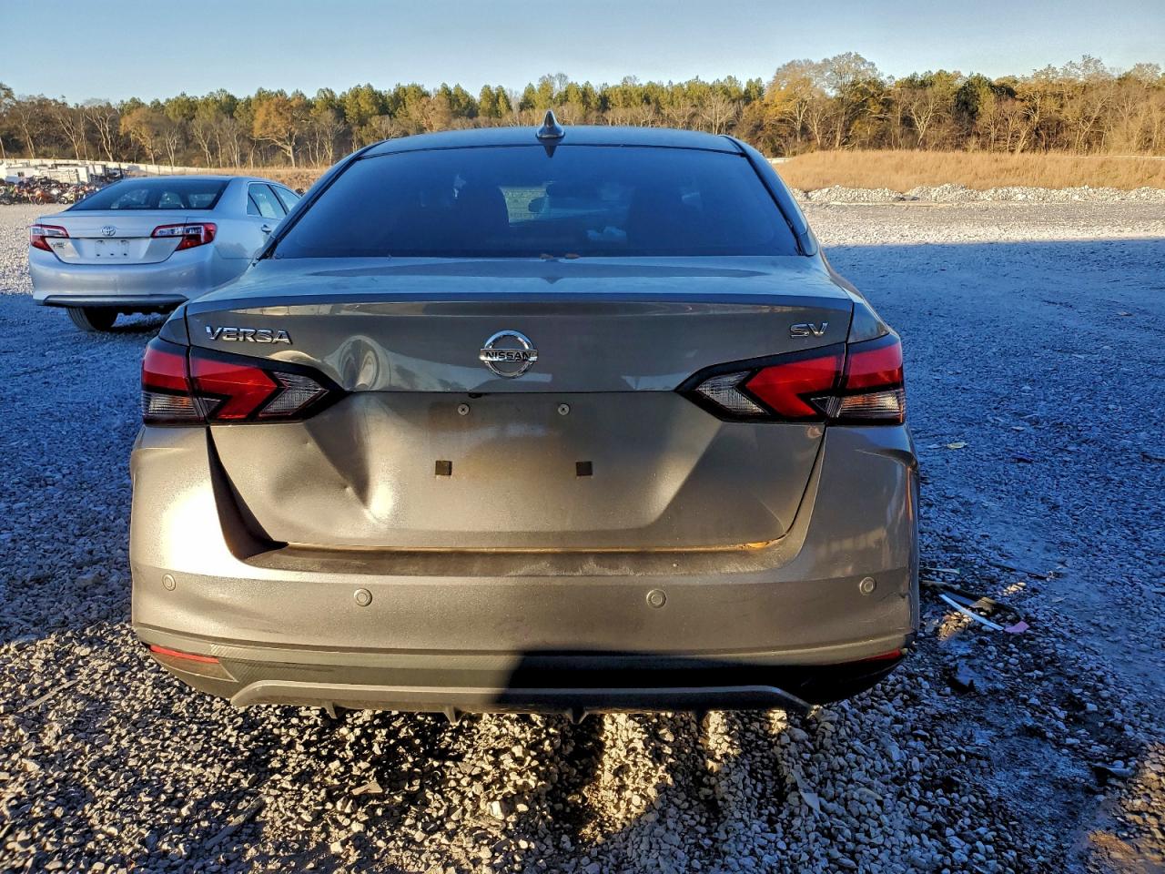 2021 NISSAN VERSA SV photo 16