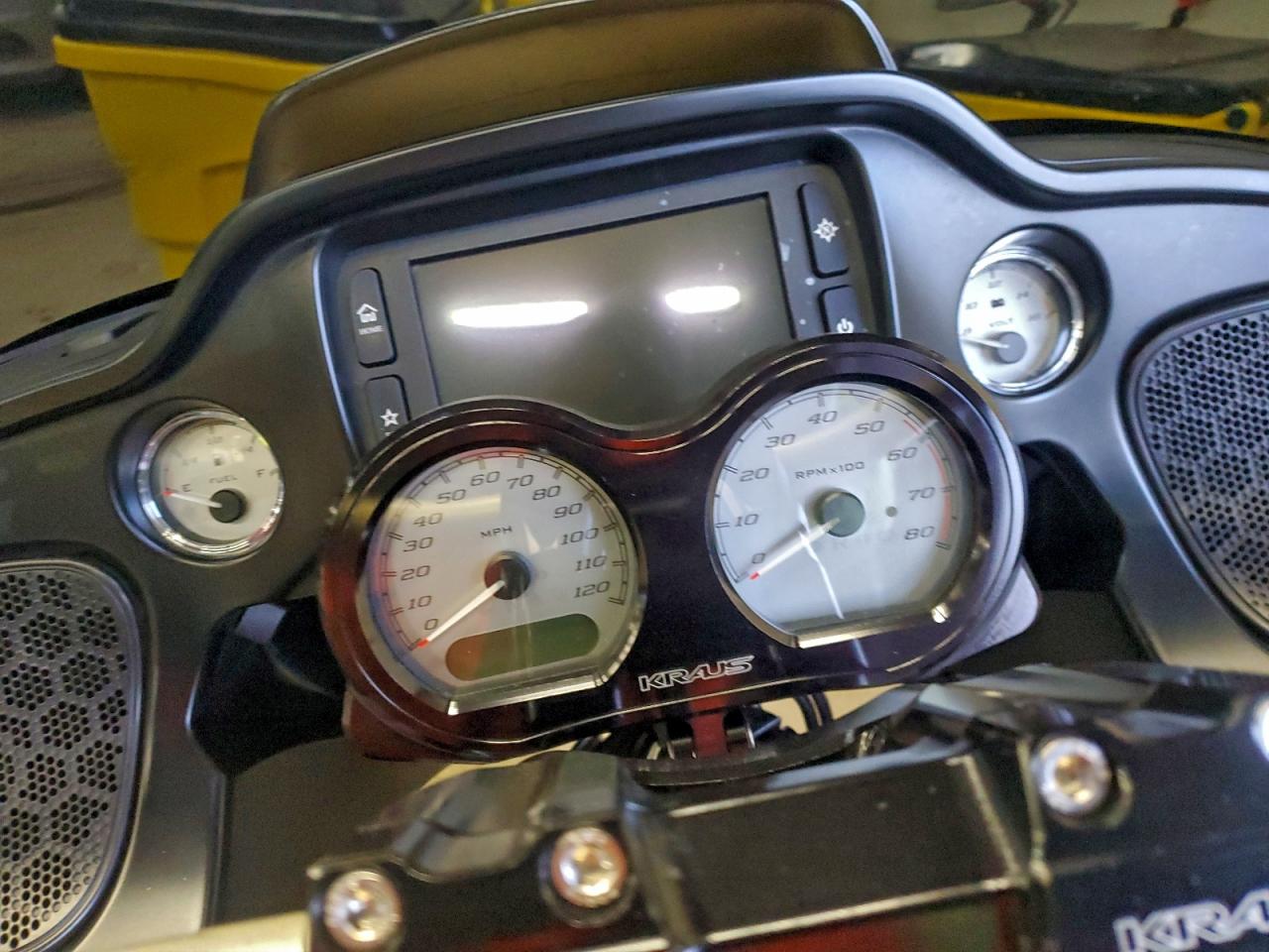 2017 HARLEY-DAVIDSON FLTRXS ROAD GLIDE SPECIAL photo 7