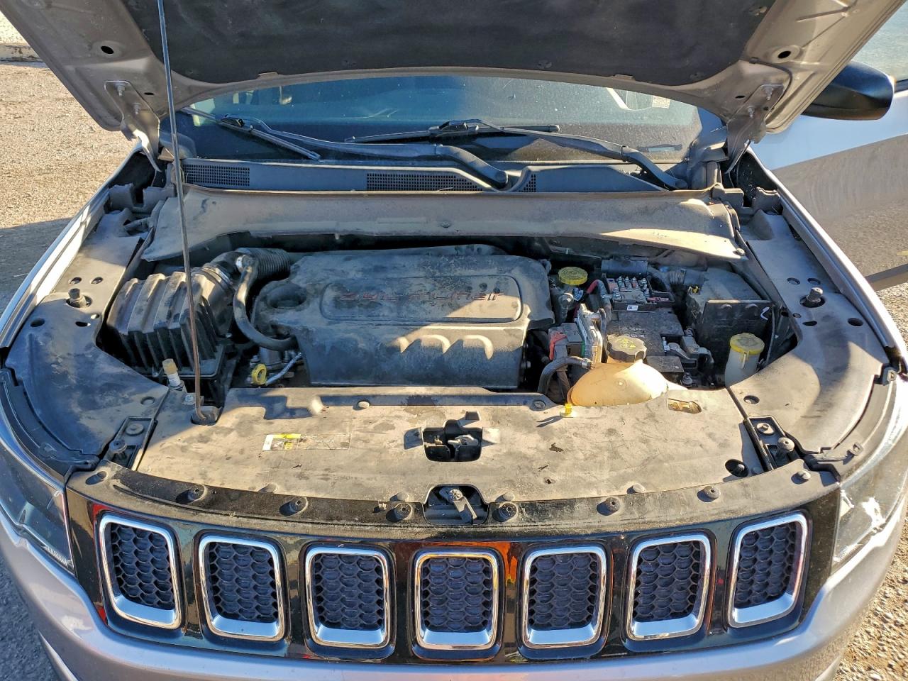 2017 JEEP COMPASS SPORT photo 11