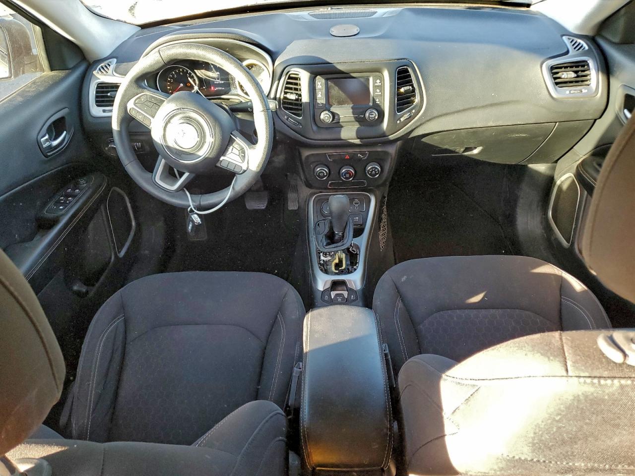 2017 JEEP COMPASS SPORT photo 8