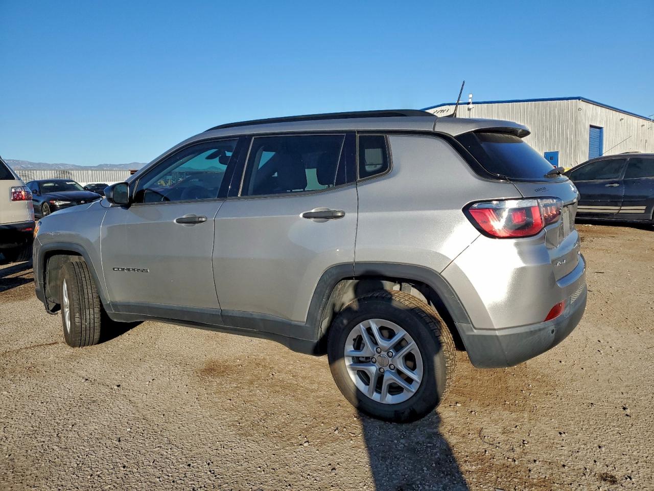 2017 JEEP COMPASS SPORT photo 2