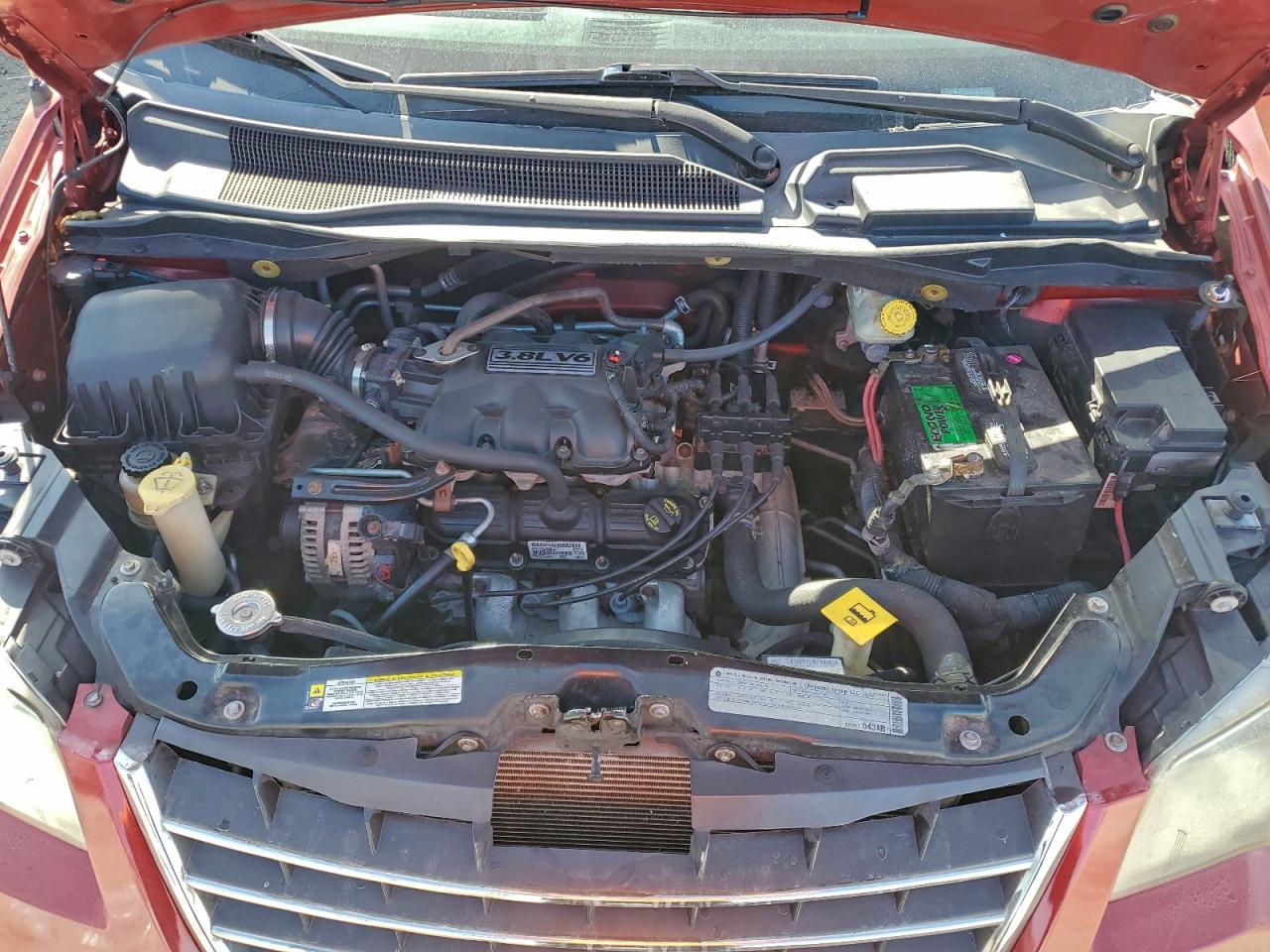 2010 CHRYSLER TOWN & COUNTRY TOURING photo 12
