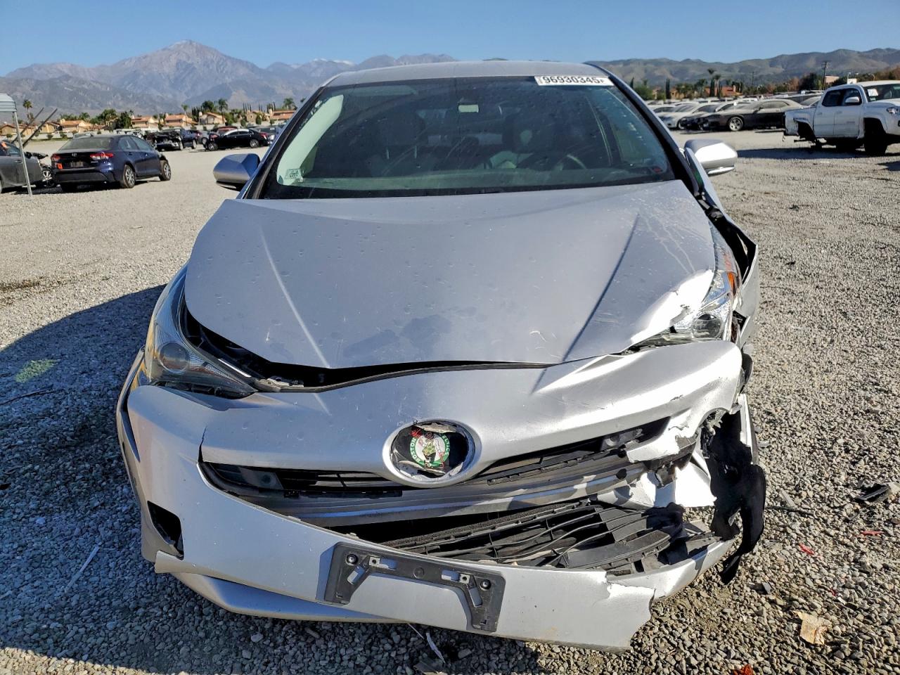 2018 TOYOTA PRIUS photo 5