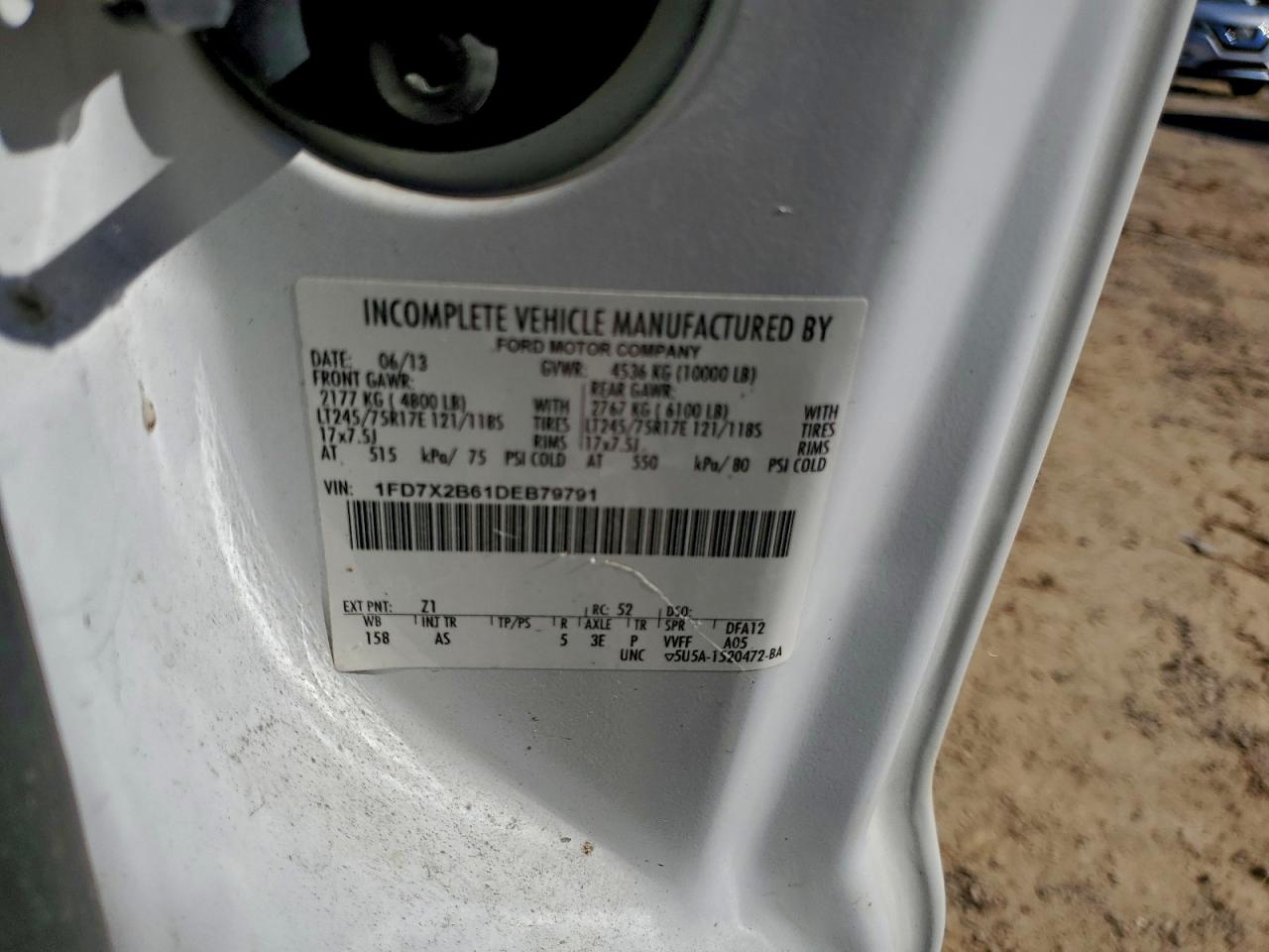 2013 FORD F 250 photo 25