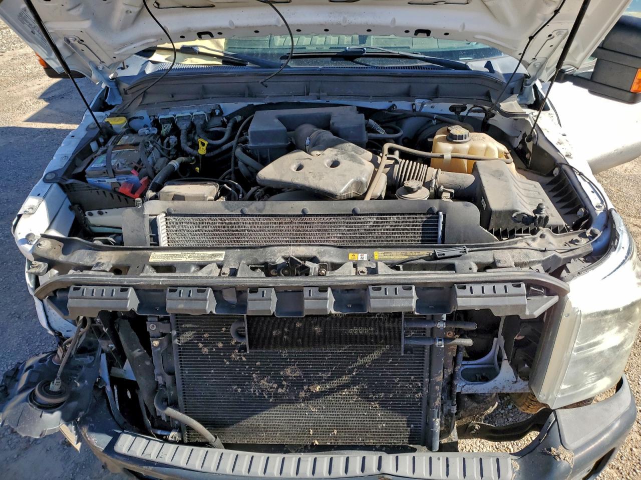 2013 FORD F 250 photo 21