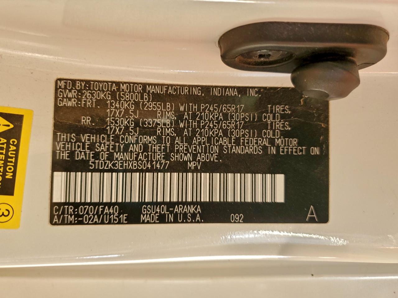 2011 TOYOTA HIGHLANDER BASE photo 13