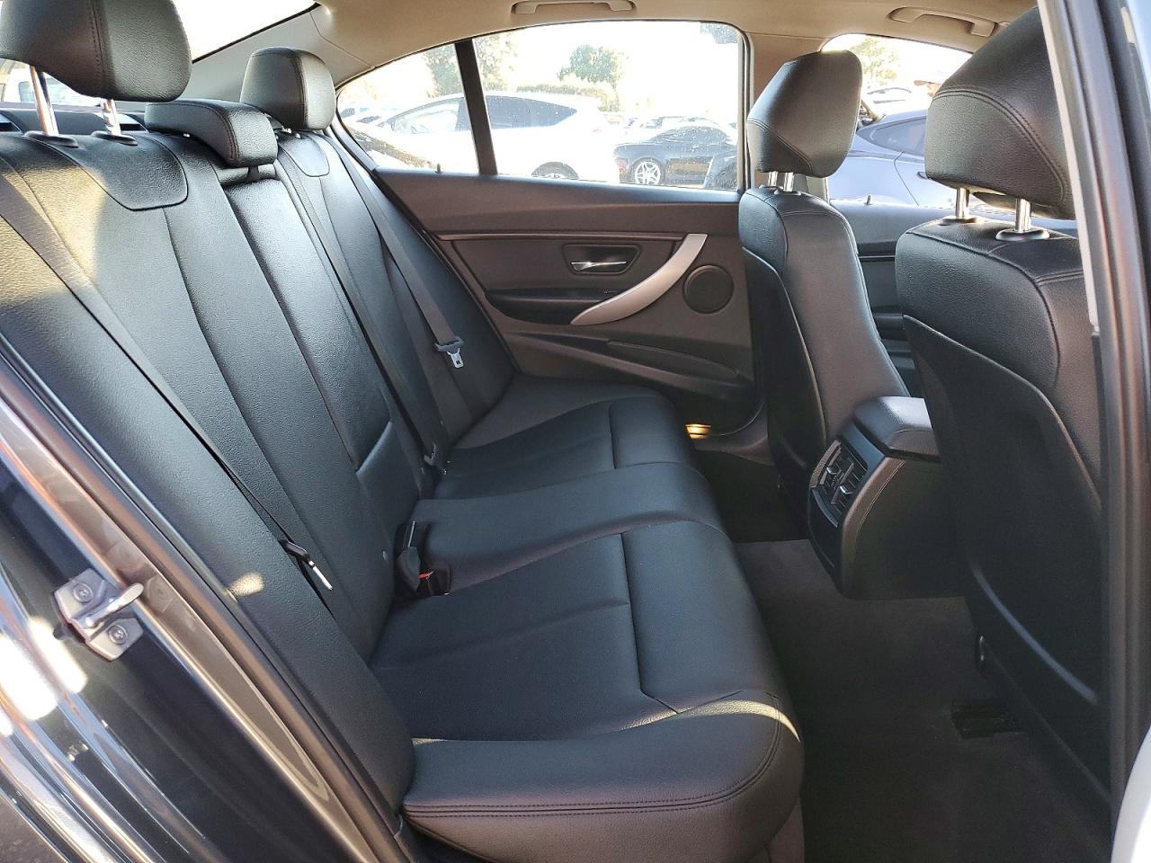 2015 BMW 320 I photo 10
