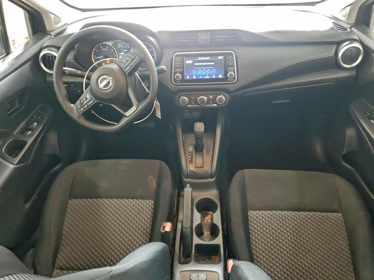 2024 NISSAN VERSA S photo 8