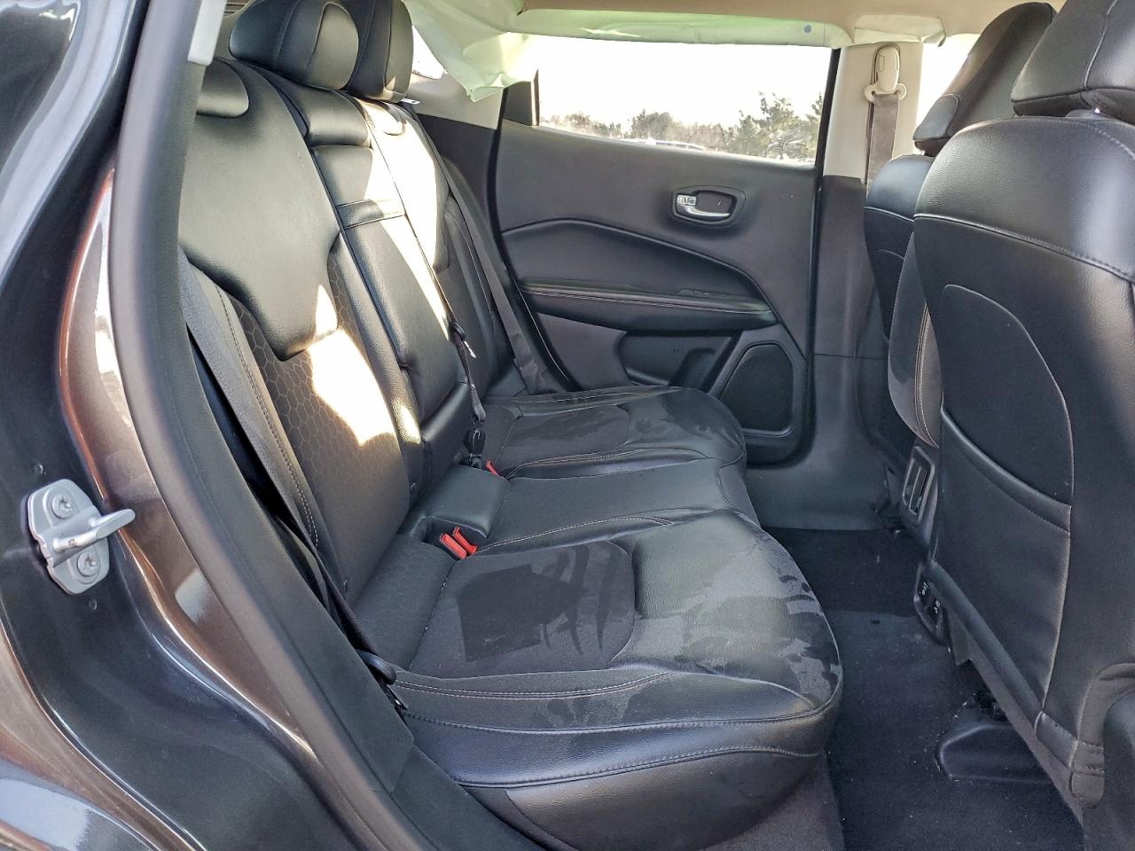 2017 JEEP COMPASS LATITUDE photo 11