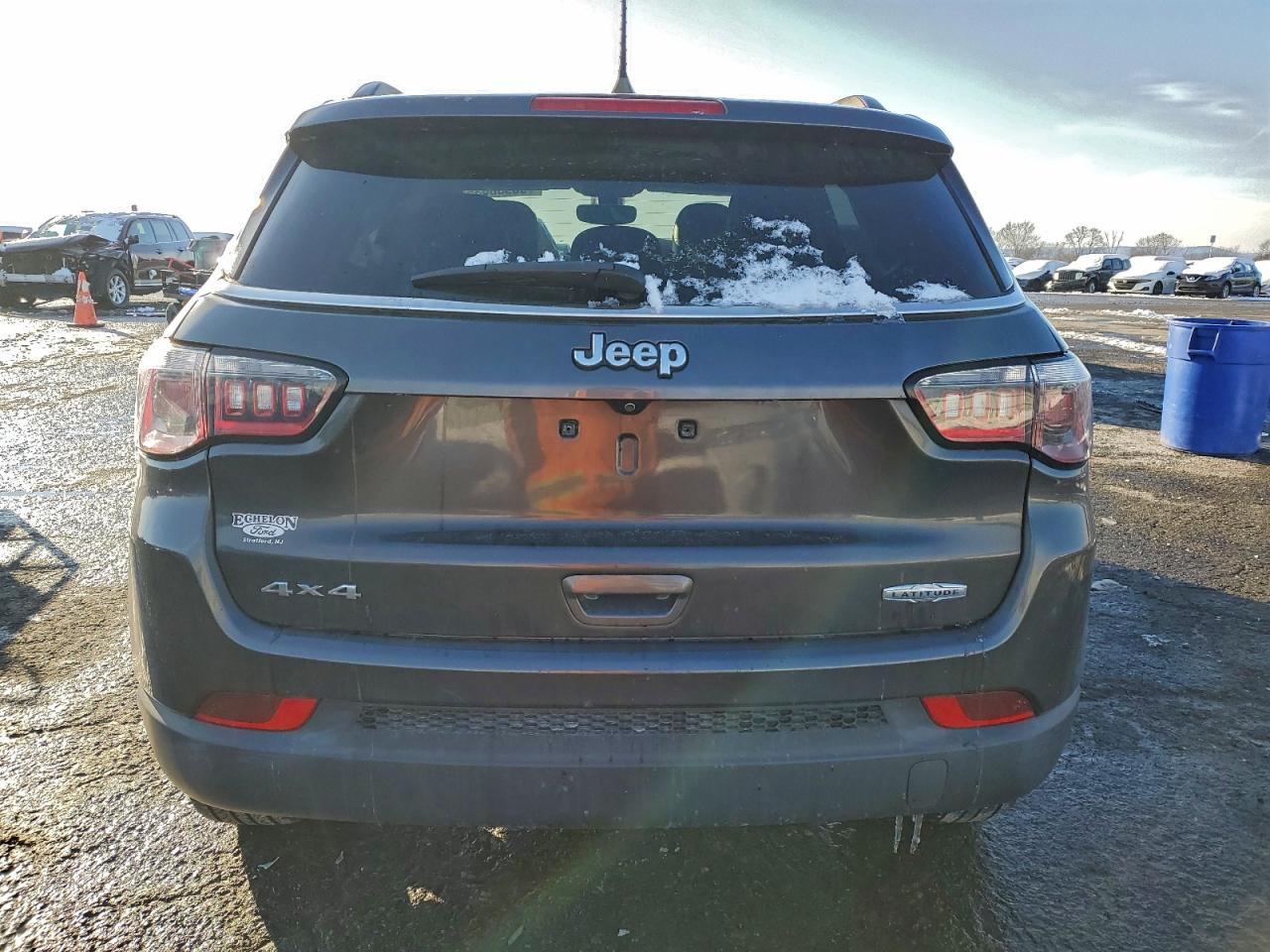 2017 JEEP COMPASS LATITUDE photo 6